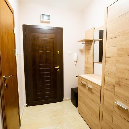 "Life Is Easy Apt" Varna Exterior photo