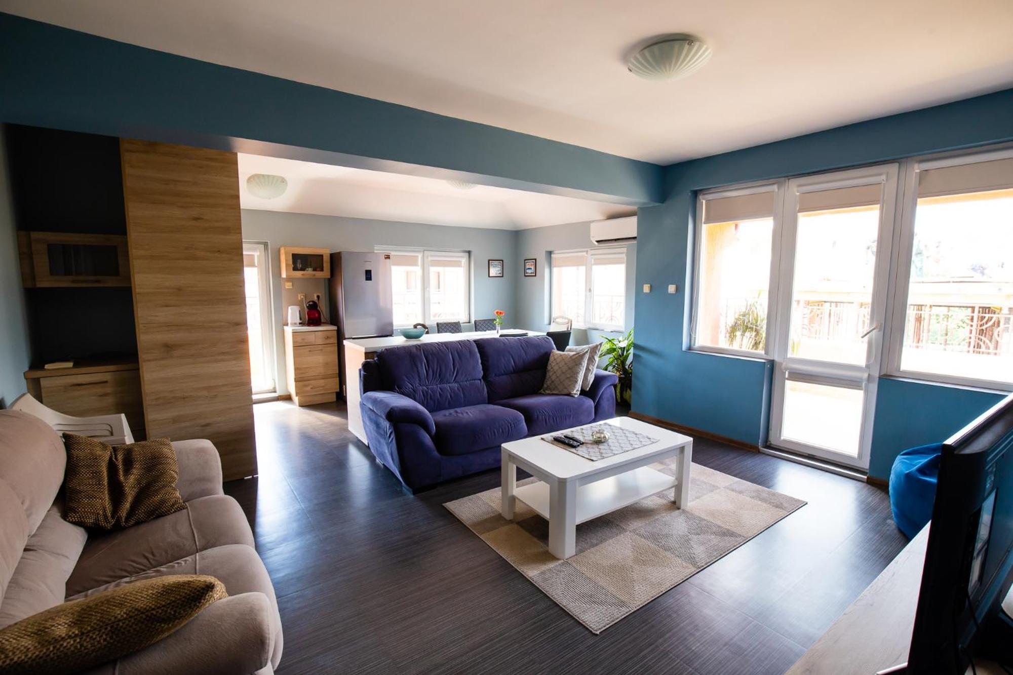 "Life Is Easy Apt" Varna Exterior photo